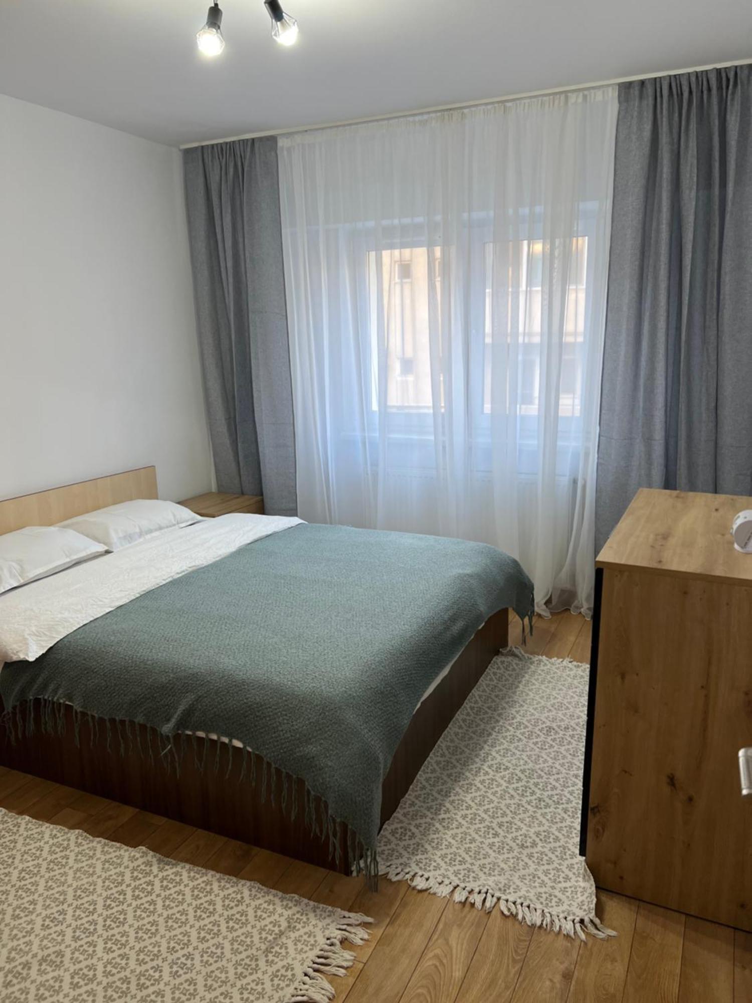 Apartament Centru Ramnicu Valcea Exterior photo
