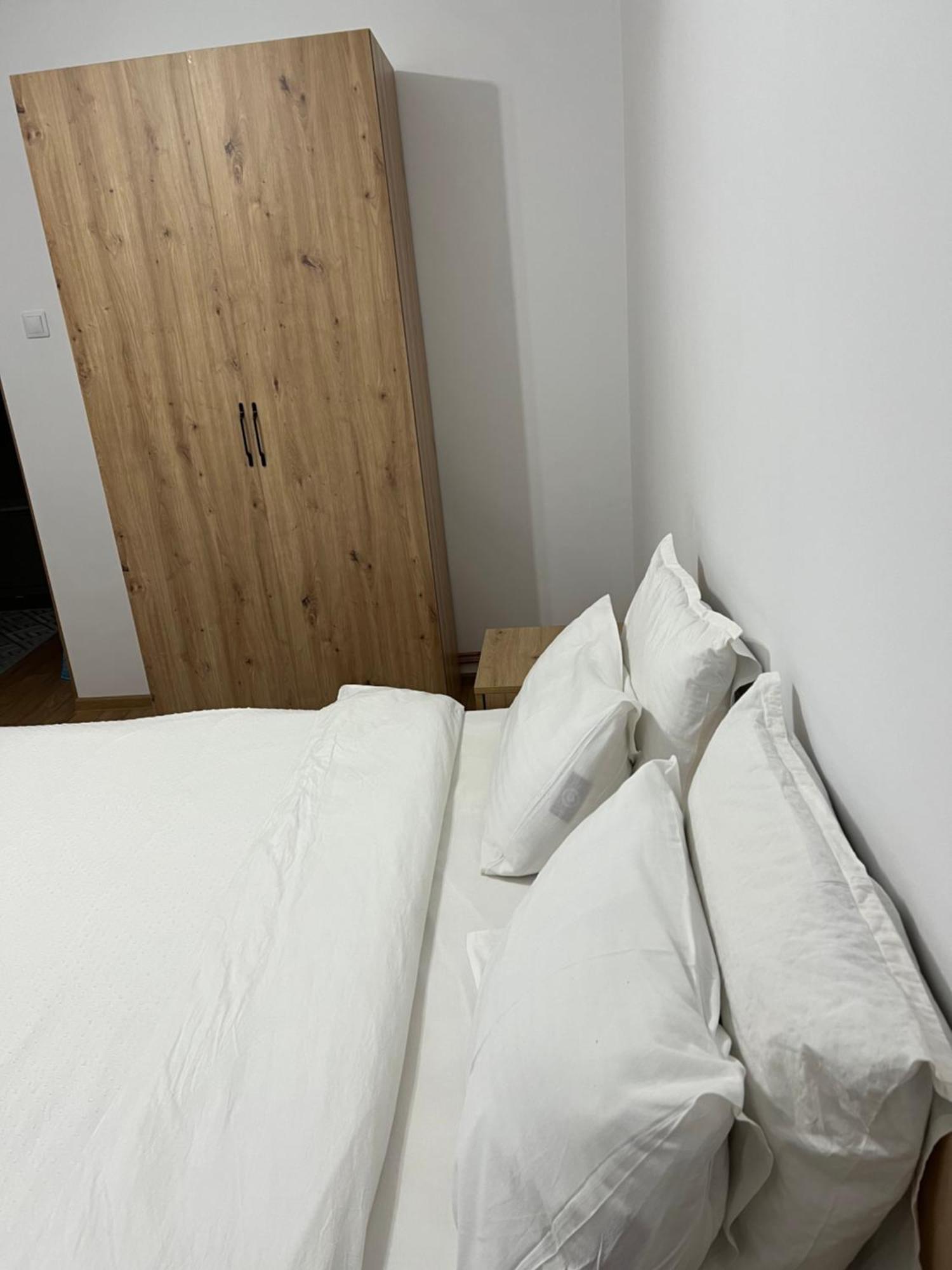 Apartament Centru Ramnicu Valcea Exterior photo